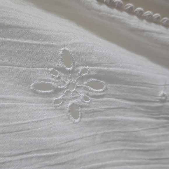 Aerie Eyelet Dress size L, adjustable straps.  off white, knee-length lightweigh - Picture 4 of 11